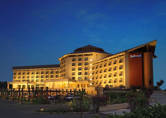 Radisson Blu Dhaka Water Garden